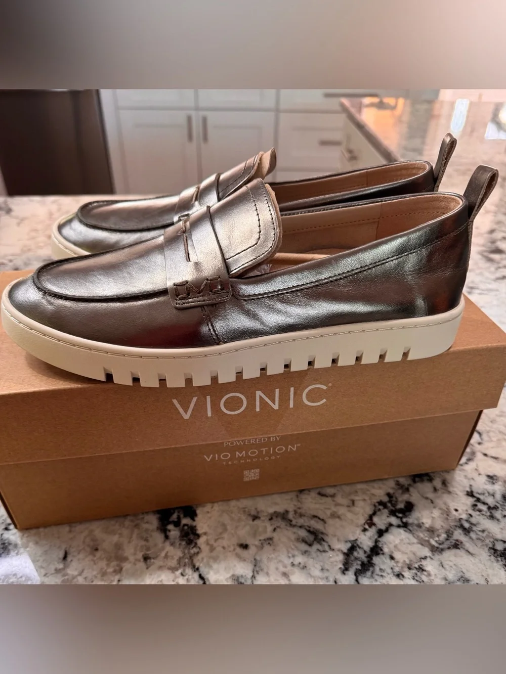 Michael Kors Womens NEW Bronze Loafers